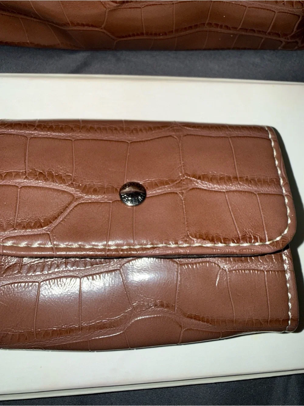 Vintage Y2K Tommy Hilfiger brown croc-embossed shoulder bag